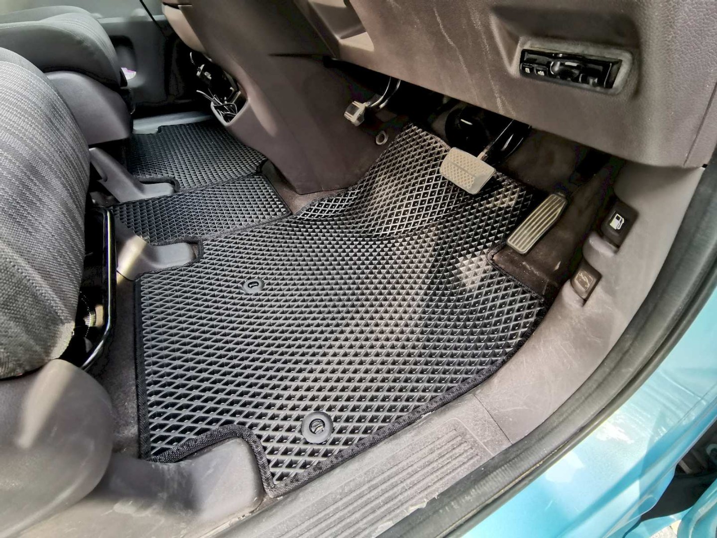 EVA автоковрики для Honda Freed II  2019-2024 рестайлинг  Правый руль (6 мест /GB5, GB6) — IMG_20220826_155128 resized